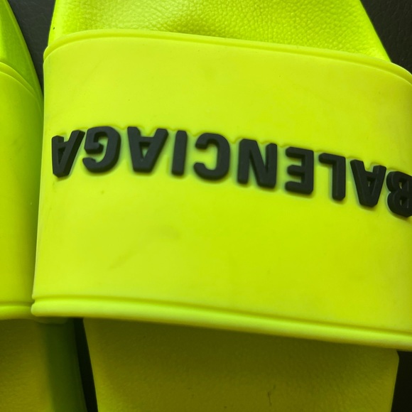 Balenciaga slide - Picture 7 of 12